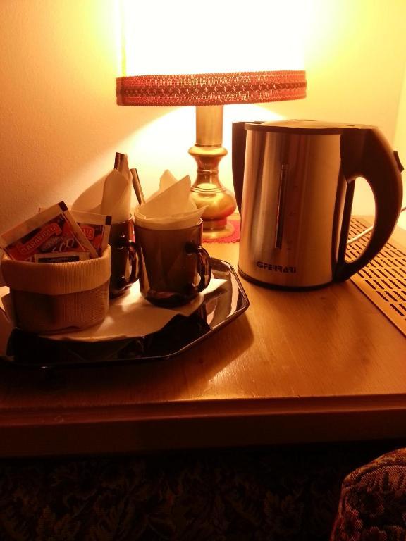 Post Hotel Моена Стая снимка