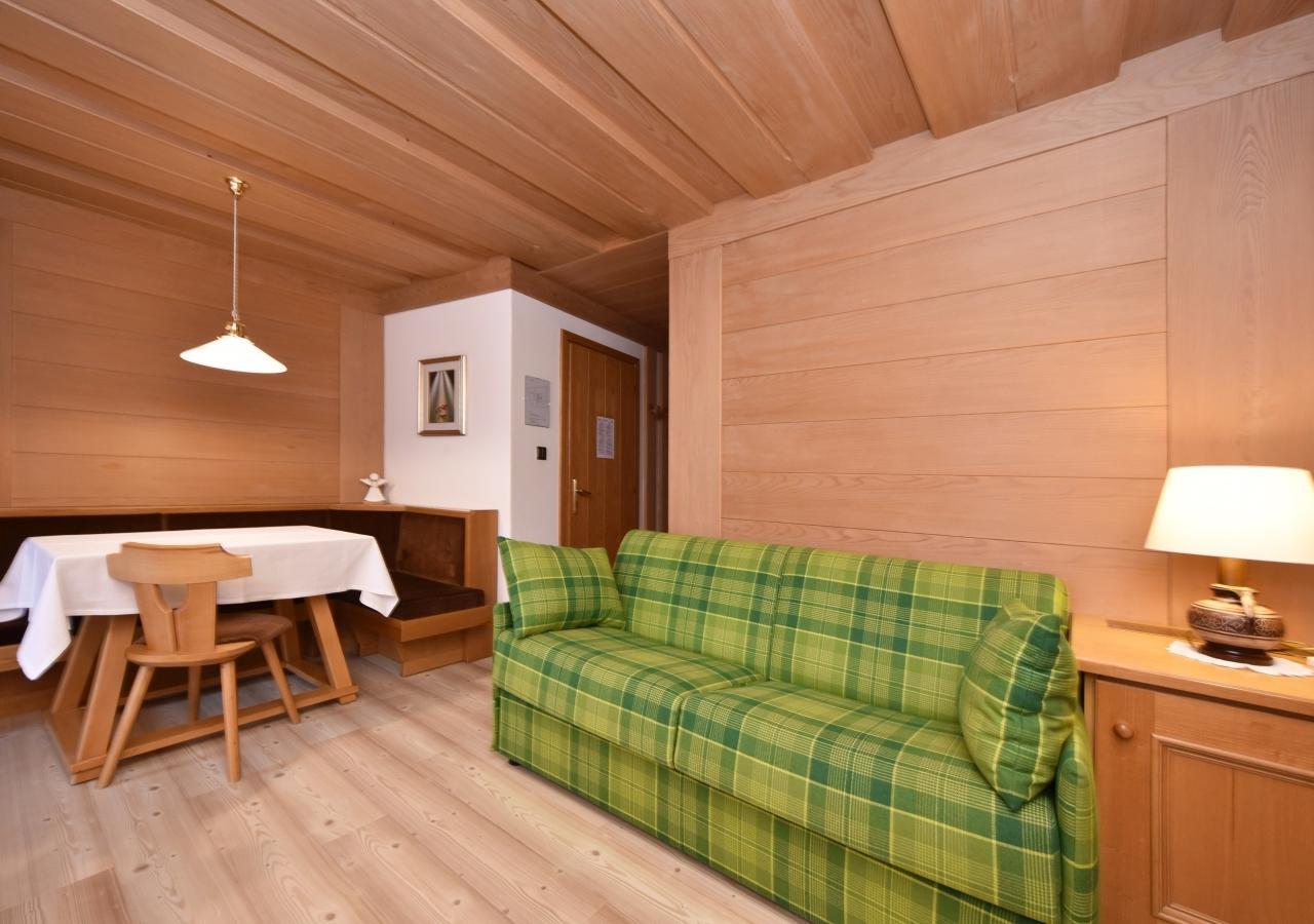 Post Hotel Моена Екстериор снимка