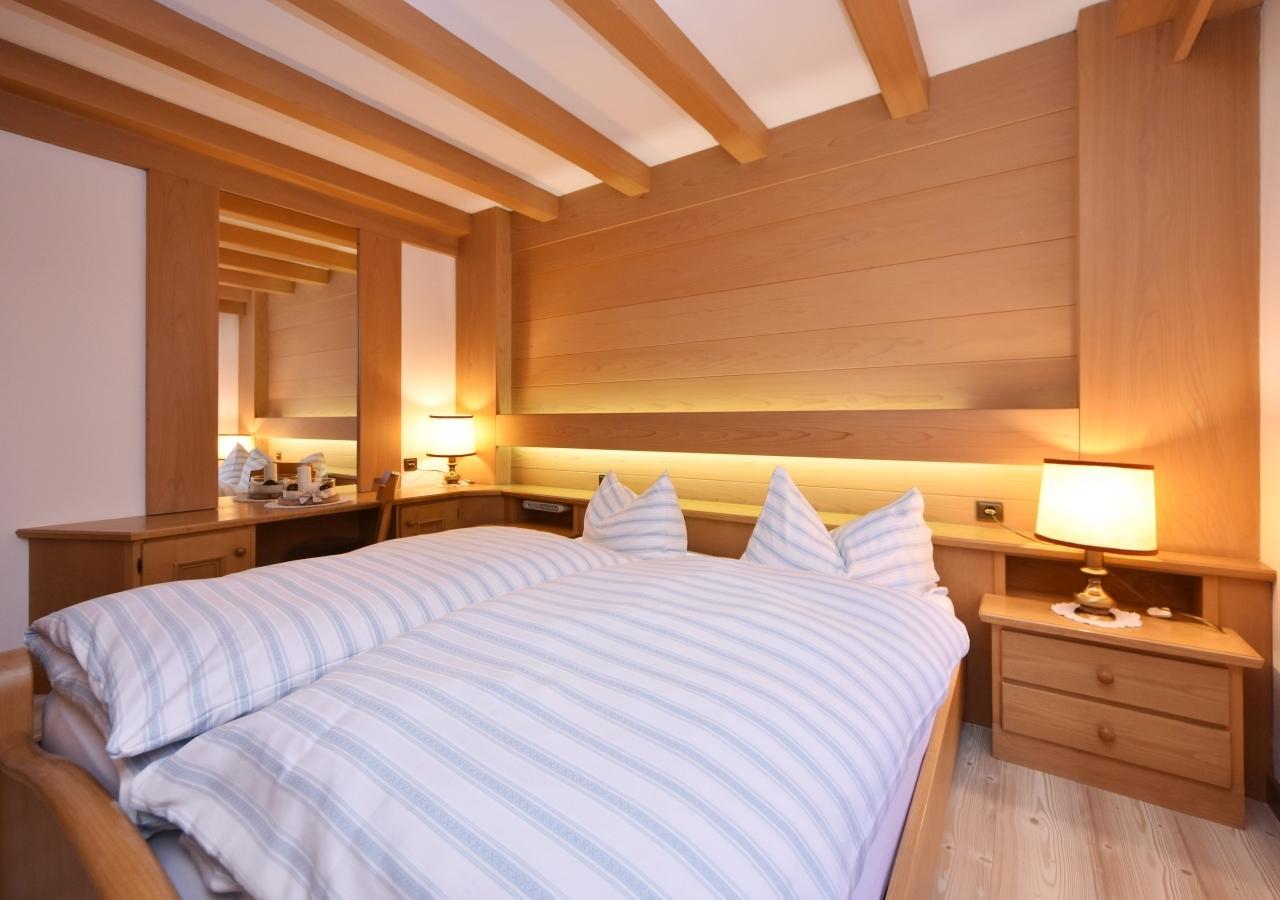 Post Hotel Моена Екстериор снимка
