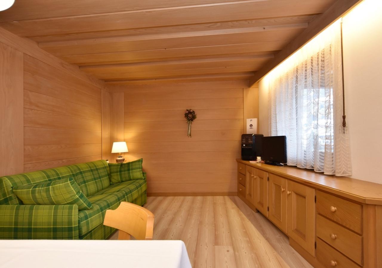 Post Hotel Моена Екстериор снимка