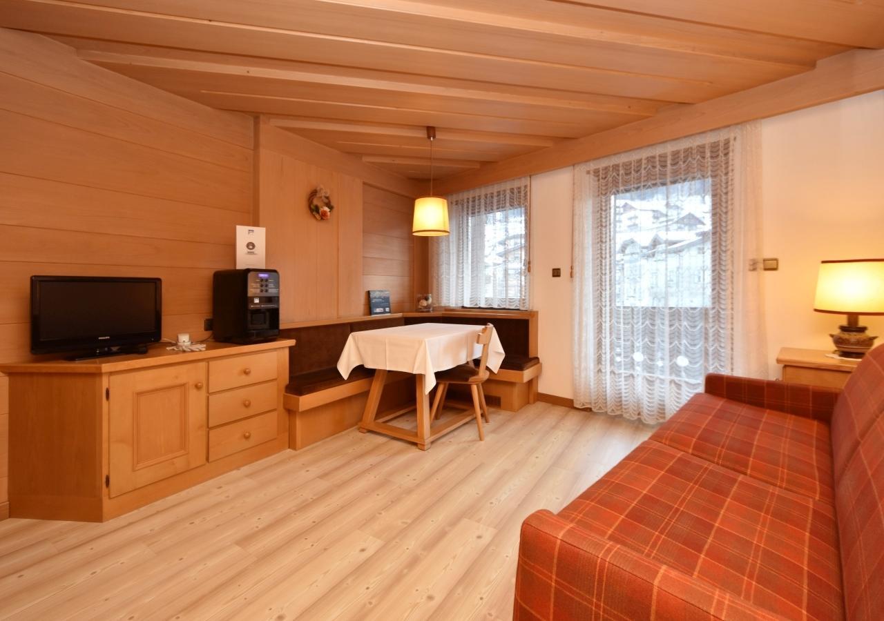 Post Hotel Моена Екстериор снимка